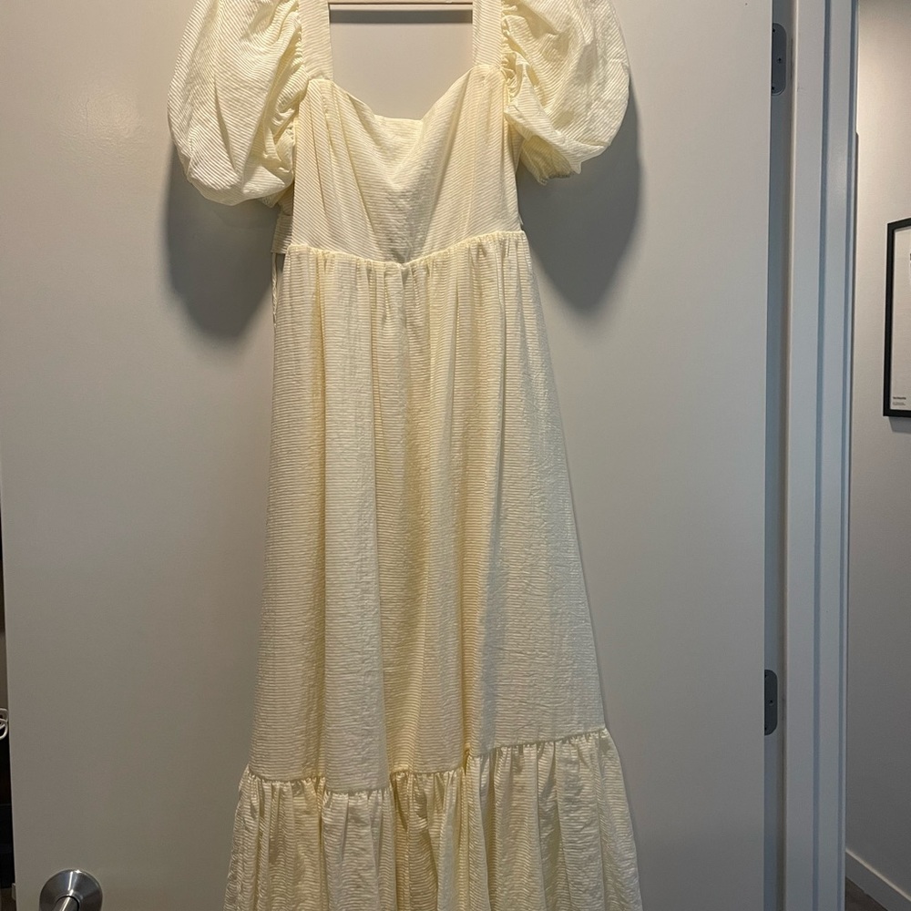 Wayf Tie Back Puff Sleeve yellow/cream dress
